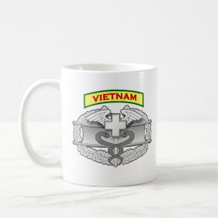 Caneca De Café Crachá do médico do combate - veterano de Vietna