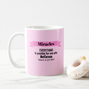 Caneca De Café Crê na Bíblia dos Milagres Verso Cristão Rosa