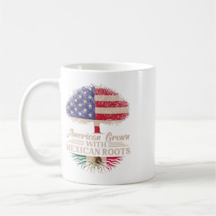 Caneca De Café Crescido Americano Com Raízes Mexicanas Metade Ban