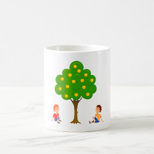 Caneca De Café Crianças Brincalhonas Sentadas Debaixo de uma Maci