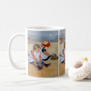 Caneca De Café Crianças Brincando na Praia