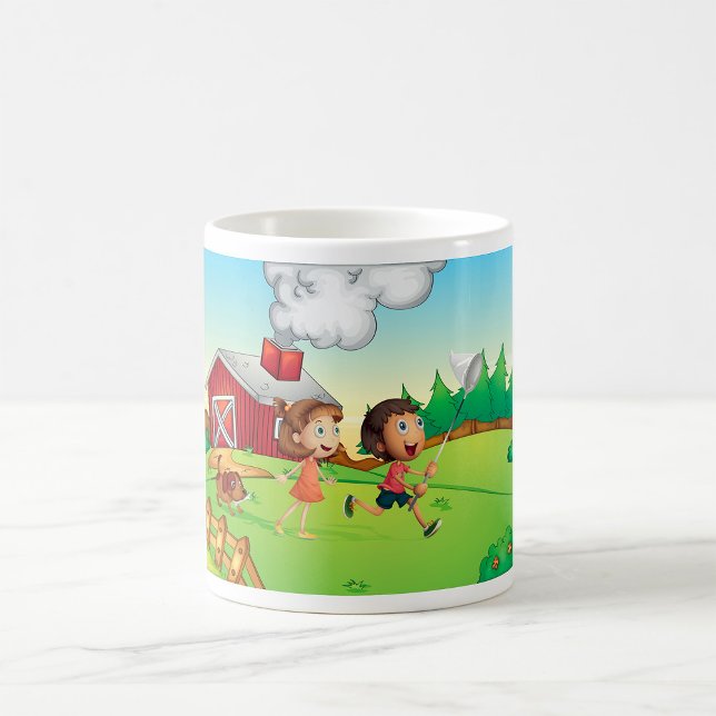 Caneca De Café Crianças Em Uma Fazenda (Criador carregado)