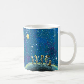 Caneca De Café Crianças Olhando O Céu Noturno
