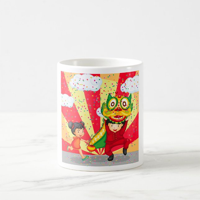Caneca De Café Crianças Que Se Divertem (Criador carregado)