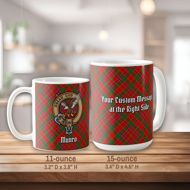 Caneca De Café Crista do Clã Munro sobre Tartan (Criador carregado)