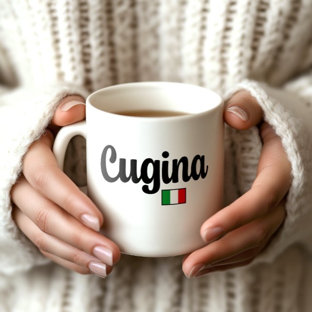 Caneca De Café Cugina Italian Flag Mug (Woman's hands holding white Cugina mug with Italian flag. Gift for female cousin.)