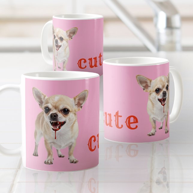Caneca De Café Custom Cute Chihuahua Aggro Nasty Vicious (Funny Cute Chihuahua with scary bloody teeth. Sweet irony! Design by Renate Kriegler for Chimigos.)
