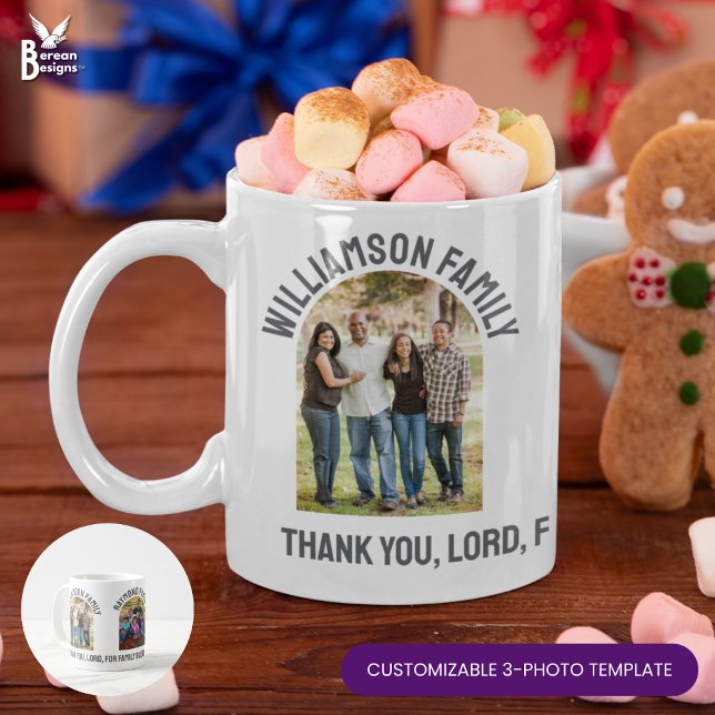 Caneca De Café Custom FAMILY REUNION Souvenir 3 Photo Christmas (Fully CUSTOMIZABLE 3-Photo Family Reunion Christmas mug you can personalize for 3 families or one)