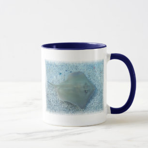 Caneca de café da arraia-lixa da água fresca