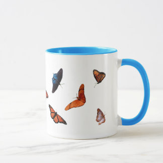 caneca de café da campainha da borboleta