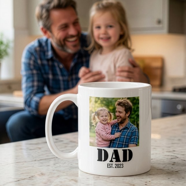 Caneca De Café Dad Established Simple Bold Black Font (Dad Established Simple Bold Black Text + Personalized Photo on Coffee Mug)