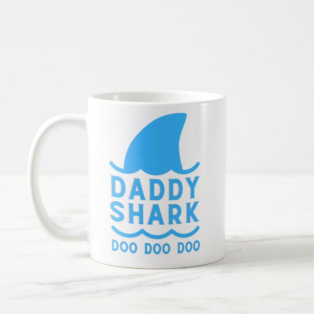 Caneca De Café Daddy Shark, Funny Daddy Shark Doo Doo Doo, Coffee (Esquerda)