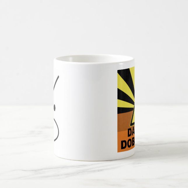 Caneca De Café Danger Doberman Coffee Mug (com nome) (Centro)