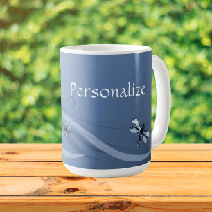 Caneca de café das libélulas da safira