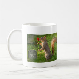 Caneca de café de lamentação do esquilo de