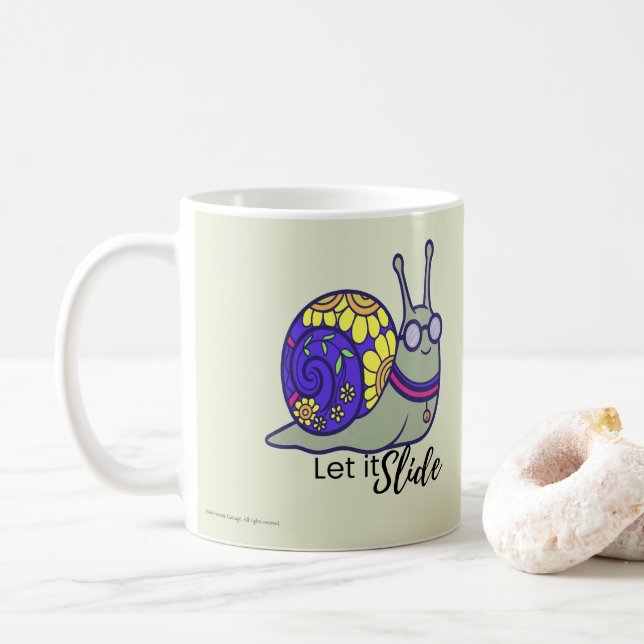 Caneca de Café de Lesma Fofa 'Deixa Rolar' – Troca (Com Donut)