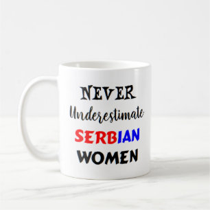 caneca de café de mulheres sérvias