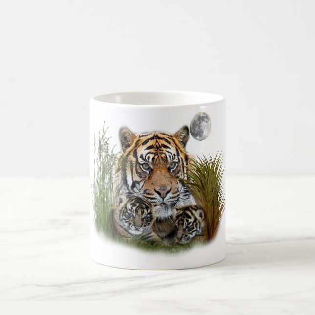 Caneca de café de tigre e filhotes (Centro)