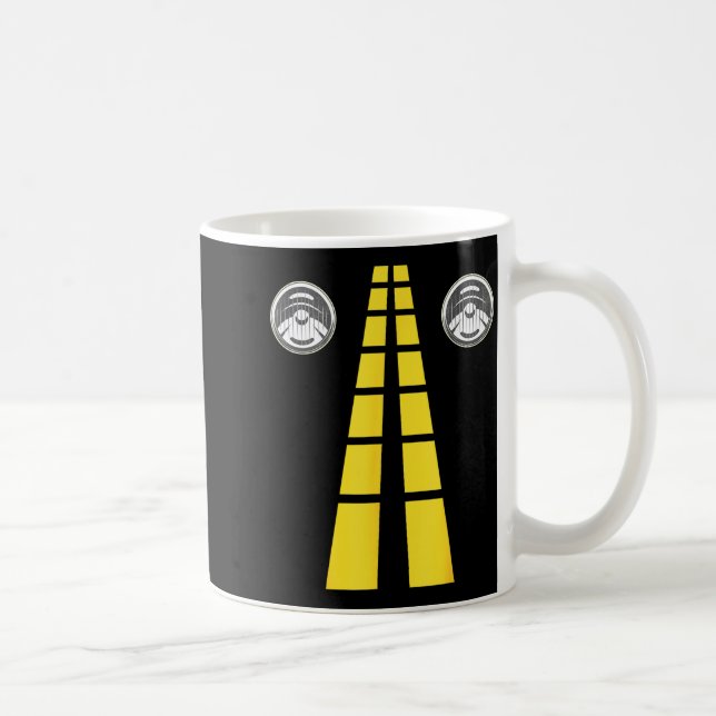 Caneca De Café Deer Headlights With Road Markings Couples Costume (Direita)