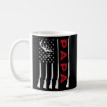 Caneca De Café Deer Hunter Dad Fathers Day Hunting American Flag<br><div class="desc">Deer Hunter Dad Fathers Day Hunting American Flag Papa Gift. Perfect gift for your dad,  mom,  papa,  men,  women,  friend and family members on Thanksgiving Day,  Christmas Day,  Mothers Day,  Fathers Day,  4th of July,  1776 Independent day,  Veterans Day,  Halloween Day,  Patrick's Day</div>