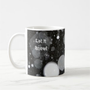 Caneca De Café Deixe-a nevar num fundo de neve
