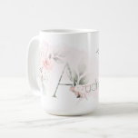 Caneca De Café Delicar Rosa Rosa Rosa Rosa Rosa Monograma - Letra<br><div class="desc">Monograma - Letra Floral A - Uma lavagem com aquarela cor rosa, pálida e penteada atrás de delicados rosas cor-de-rosa pincelados. Bonito pulverizações florais de aquarelas em ambos os lados da caneca - e decorem a grande primeira letra do seu nome. A folhagem verde-suave pintada à mão e as rosas...</div>