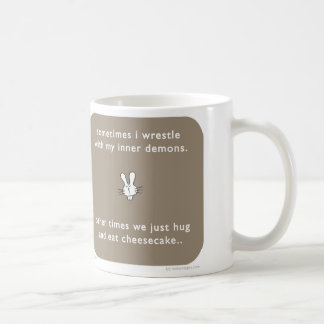 Caneca De Café Demónios internos do bolo de queijo do coelho dos