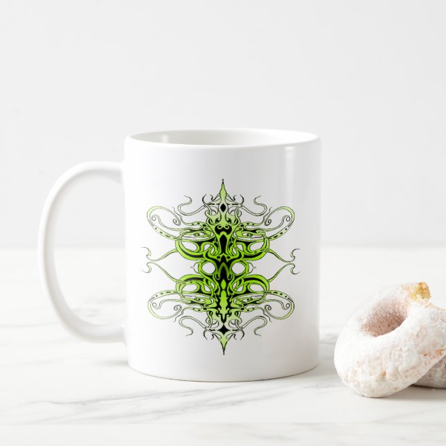 Caneca De Café Design de Tatuagem Tribal Personalizada Verde (Com Donut)