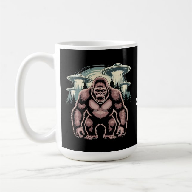 Caneca De Café Design Gráfico Engraçado de Alienígena de  de Sasq (Esquerda)