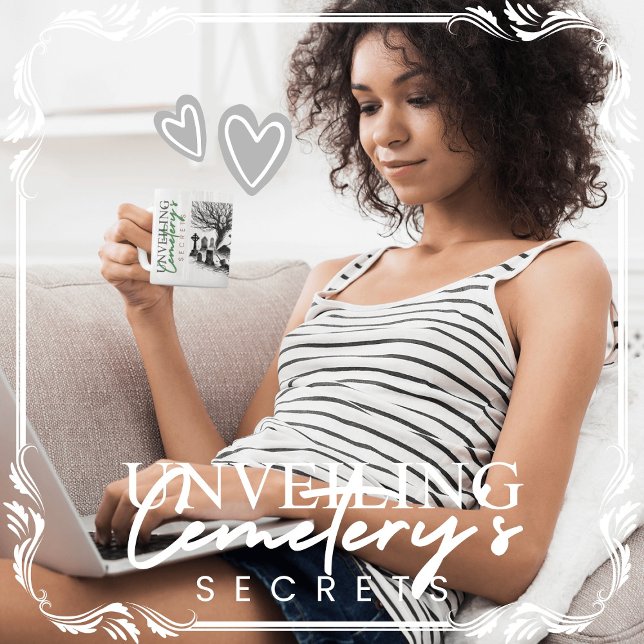 Caneca De Café Desvendar os Segredos do Cemitério (Unveiling the Cemetery's Secrets cover from The Beekeeper Store)