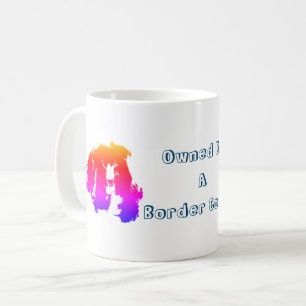 Caneca De Café Detida Por Um Cão Engraçado Da Fronteira Collie
