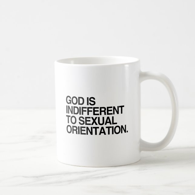 CANECA DE CAFÉ DEUS É INDIFERENTE (Direita)