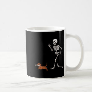Caneca De Café Dia de as Bruxas engraçado Dachshund E Esqueleto