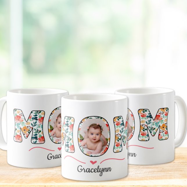 Caneca De Café Dia de as mães Personalizado de Fotografias MOM Fl (Create a custom Mother's Day mug with floral typography, a photo, & kid's names for a heartfelt gift)