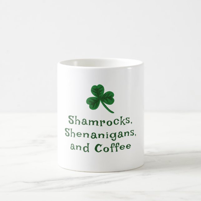 Caneca De Café Dia de Patrick, Engraçado Texto Shamrock, Shenanig (Centro)