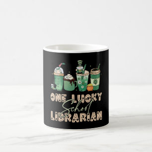 Caneca De Café Dia de São Patrício Bibliotecário Sortudo