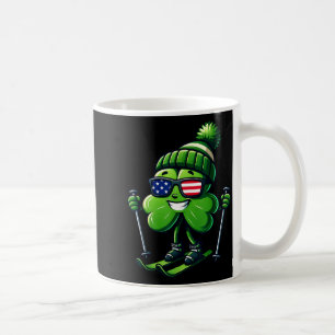 Caneca De Café Dia de São Patrício esquiando trevo de quatro folh