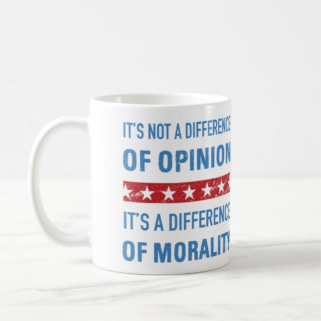 Caneca De Café Diferença Anti-Trump Da Moralidade (Esquerda)