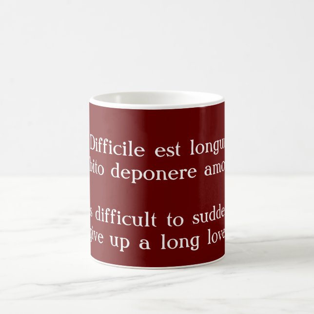 Caneca De Café Difícil desistir de um longo amante - Catullus (Centro)