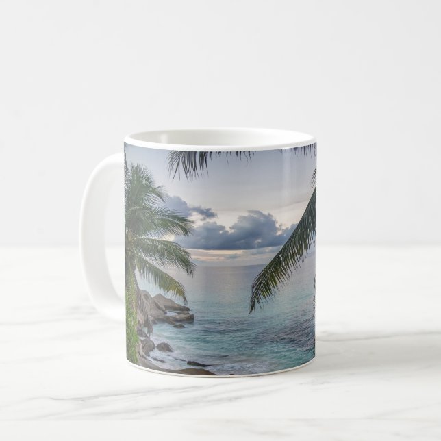 Caneca De Café Divertido Na Praia (Frente Esquerda)
