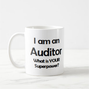 caneca de café do auditor