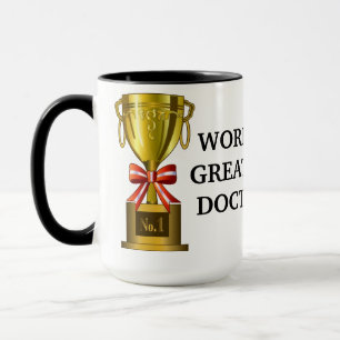 Caneca de café do doutor do mundo a grande