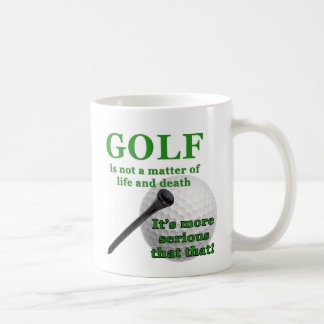 Caneca de café do golfe