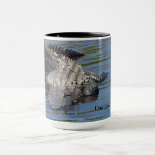 Caneca de café do jacaré não toque
