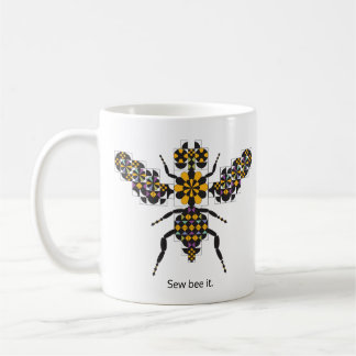 Caneca de café do teste padrão da edredão da