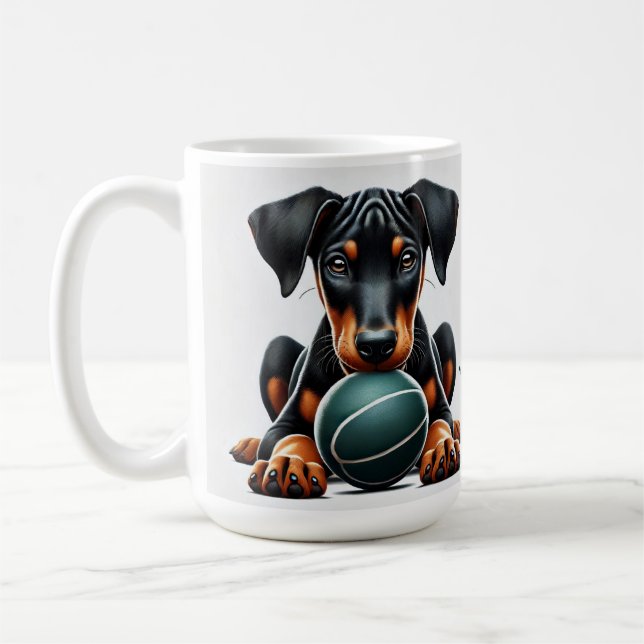 Caneca De Café Doberman Pinscher Puppy Segurando uma Bola (Esquerda)