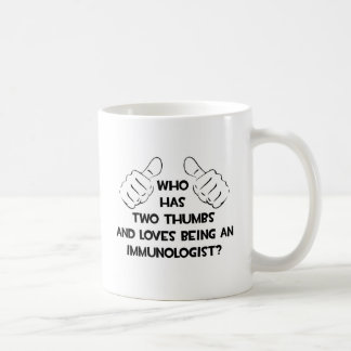 Caneca De Café Dois polegares e ama ser imunologista