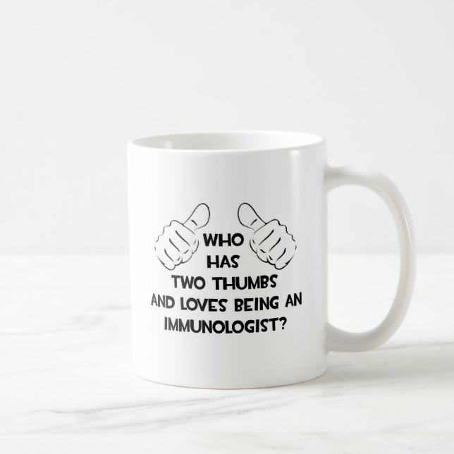 Caneca De Café Dois polegares e ama ser imunologista (Direita)