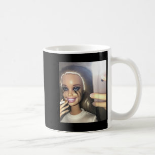 Caneca De Café Doll Humor Escura Fumando Selfie Parody