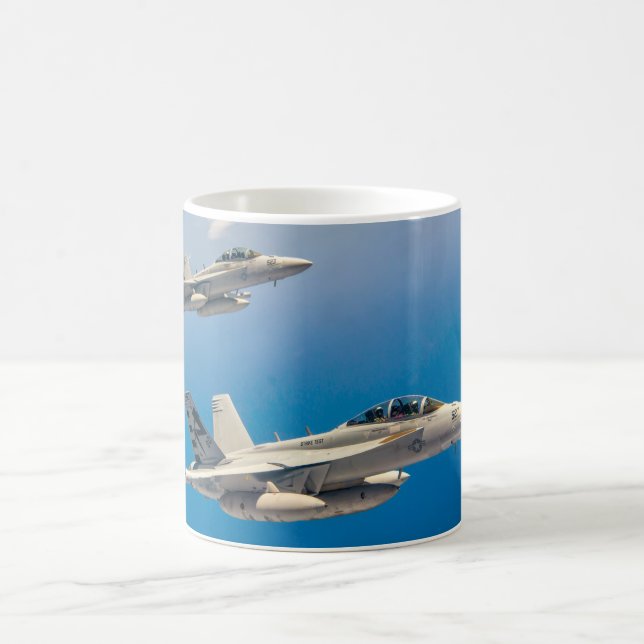 CANECA DE CAFÉ EA-18G GROWLER (Centro)
